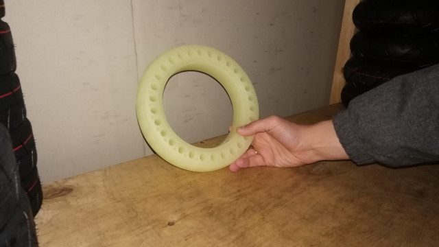 Флуорисцентная покрышка 1